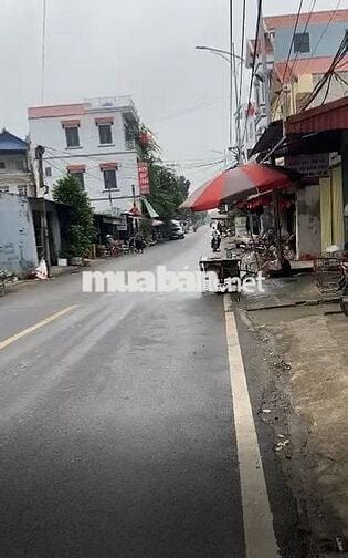 Cho thuê lâu dài nhà mặt tiền gần chợ 4m mặt tiền
