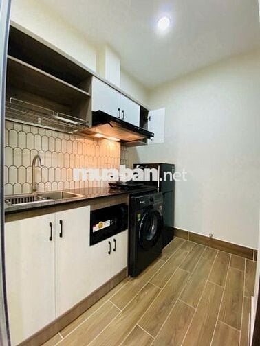 CHDV Trần Bình Trọng 4,3 x 20 hẻm xe tải, 90 tr/ th, 8 tầng Thang máy