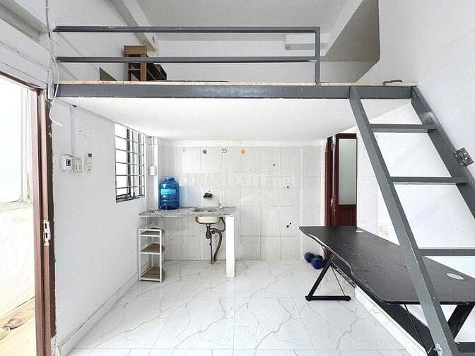 DUPLEX SẴN NỘI THẤT-THANG MÁY-RỘNG THOÁNG-TIỆN DI CHUYỂN,AN NINH