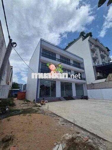 cho thuê nhà mặt tiền lê văn lương 15x35 -3 tầng giá 75 tr