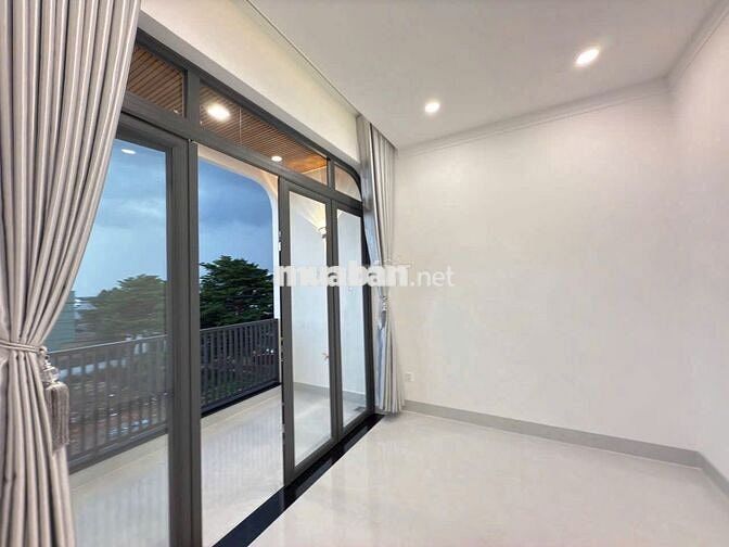 Nhà 1 trệt 1 lầu gần KDL Bửu Long,giá 1t999 tặng 2 chỉ vàng