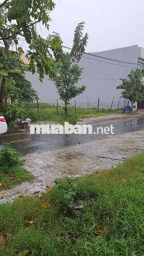 Giá trên còn bớt ít ra sổ , giá rẻ nhất tại thời điểm hiện tại