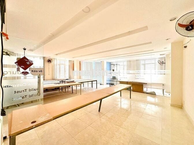 🆘CHO THUÊ TÒA VĂN PHÒNG PHẠM NGŨ LÃO🆘9X14m HẦM +5 TẦNG+THANG MÁY +PCCC