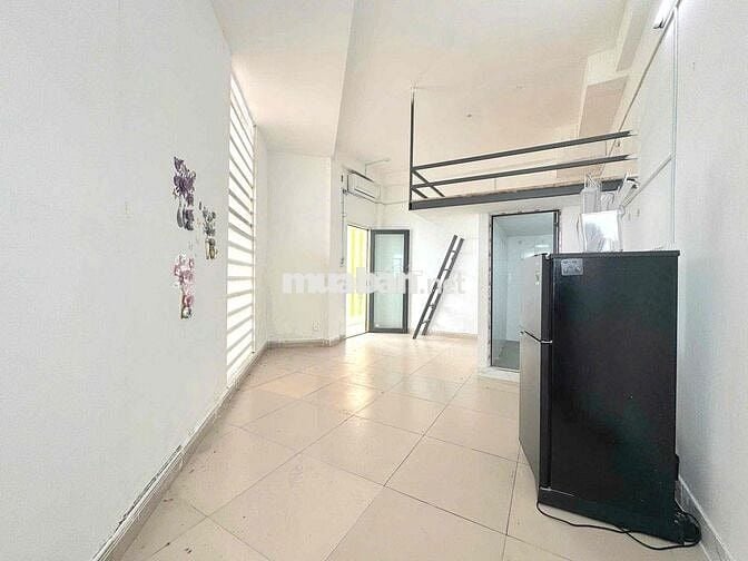 DUPLEX SẴN NỘI THẤT-THANG MÁY-RỘNG THOÁNG-TIỆN DI CHUYỂN,AN NINH