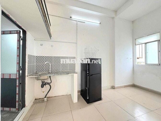 DUPLEX SẴN NỘI THẤT-THANG MÁY-RỘNG THOÁNG-TIỆN DI CHUYỂN,AN NINH