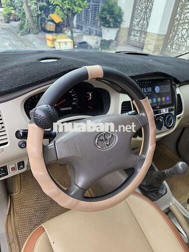Innova 2010 G số sàn, xe gia đình