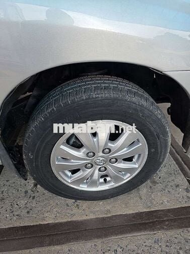 Innova 2010 G số sàn, xe gia đình