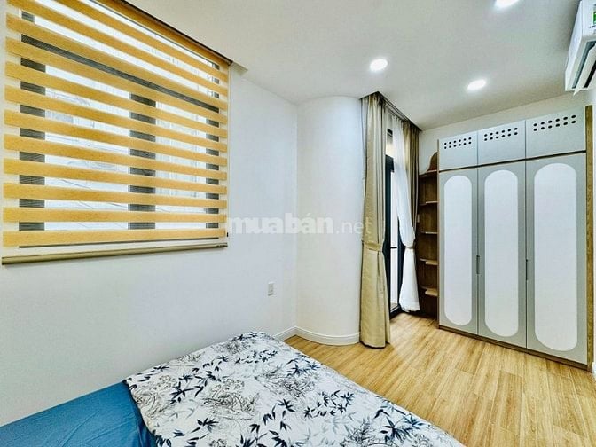 Nhà đẹp xây mới 3 Tầng- Sân thượng- Sau căn MT Nguyễn Trọng Tuyển