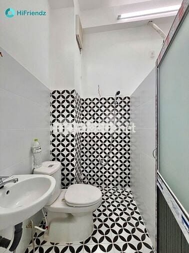 Cần bán toà nhà căn hộ có dòng tiền tốt