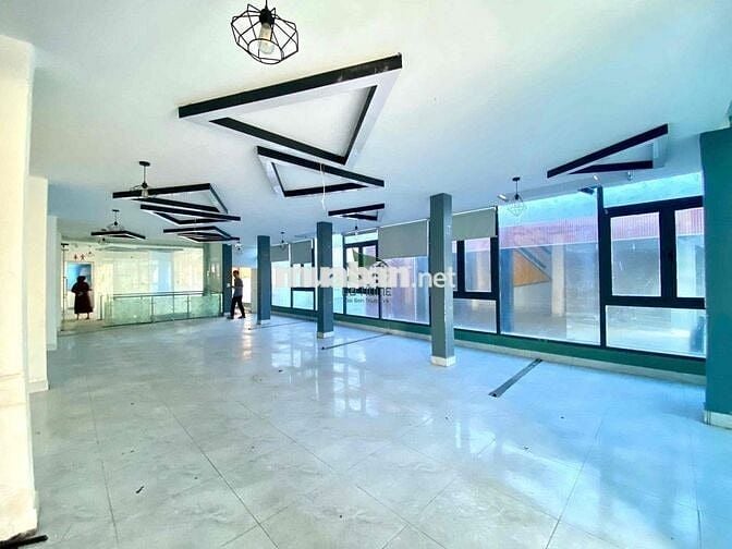 CHO THUÊ NHÀ Ở KINH DOANH 4 TẦNG THÔNG SUỐT GẦN ĐẠI HỌC NHA TRANG GIÁ