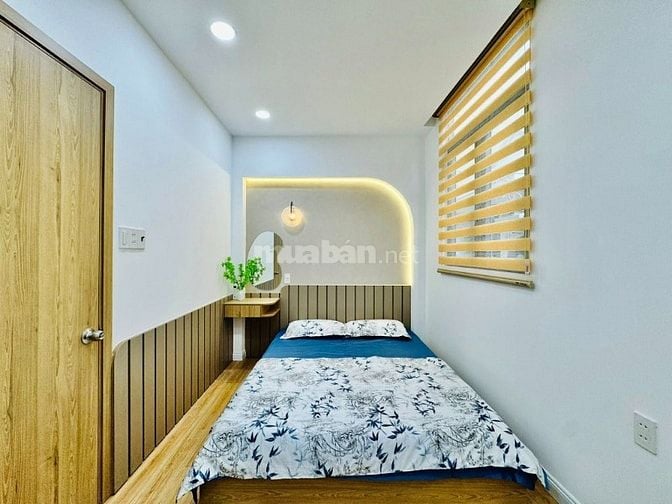 Nhà đẹp xây mới 3 Tầng- Sân thượng- Sau căn MT Nguyễn Trọng Tuyển