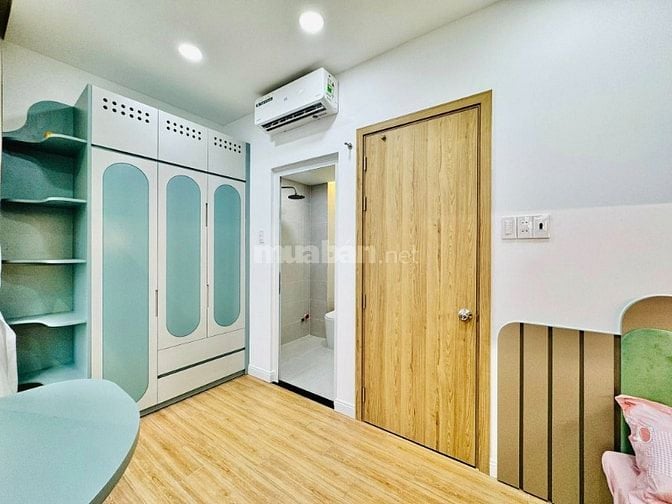 Nhà đẹp xây mới 3 Tầng- Sân thượng- Sau căn MT Nguyễn Trọng Tuyển