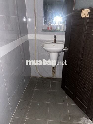 Nhà MẶT TIỀN đường Nguyễn Trãi, 1 lầu, 4m x 25m, 4PN, 2WC, kd buôn bán