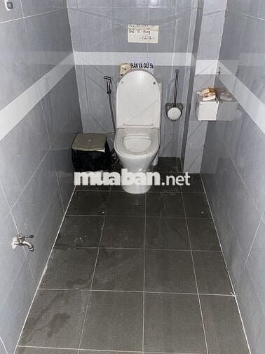 Nhà MẶT TIỀN đường Nguyễn Trãi, 1 lầu, 4m x 25m, 4PN, 2WC, kd buôn bán