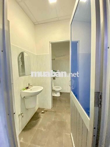 CHO THUÊ NHÀ Ở KINH DOANH 4 TẦNG THÔNG SUỐT GẦN ĐẠI HỌC NHA TRANG GIÁ