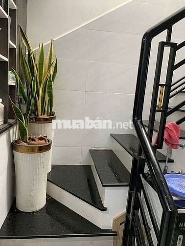 Nhà 1/ Lũy Bán Bích P.TT Hoa 2.5x16= 40 m2. 1lầu 3tỷ 200 triệu