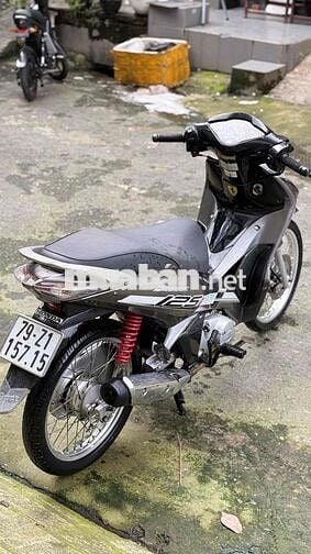 Xe số Honda Future 125i màu xám bạc