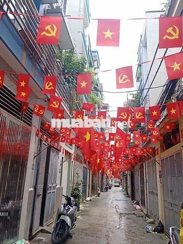 Còn phòng tại tầng 2 và 3 cầncho bạn nam thuê,Dt 30m2,Thanh Trì,Hà Nội