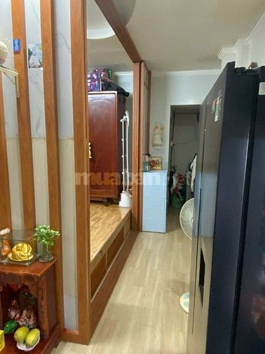 CC cần bán CH MT TRẦN HƯNG ĐẠO Q1 