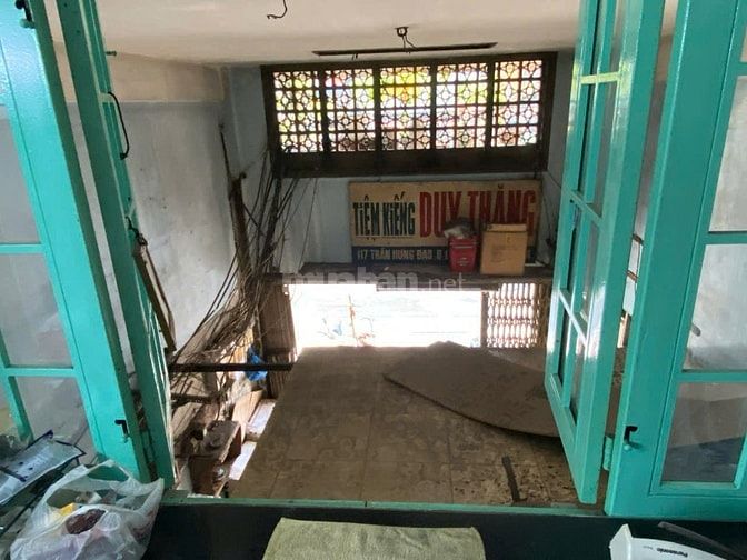 CC cần bán CH MT TRẦN HƯNG ĐẠO Q1 