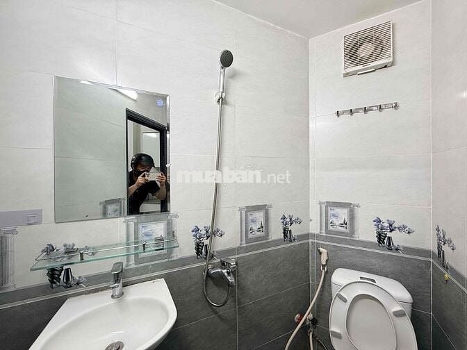 CHO THUÊ STUDIO CỬA SỔ THOÁNG NHÀ THANG MÁY FULL NT KHU PHAN XÍCH LONG