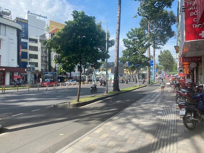 CC cần bán CH MT TRẦN HƯNG ĐẠO Q1 