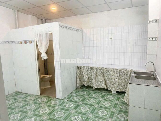 BÁN NHÀ 5X14 HẺM 2M NHƯNG CÁCH MẶT TIỀN BÌNH THUNG CHỈ 3 CĂN SỔ RIÊNG