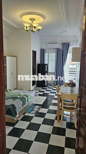 Cho thuê nhà mặt tiền đường Phổ Quang, dt 10x35 trệt 2 lầu