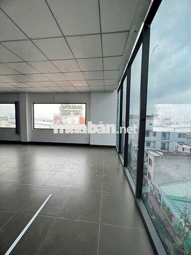 Cho thuê văn phòng mặt tiền đường Hoàng Văn Thụ, dt 100m²