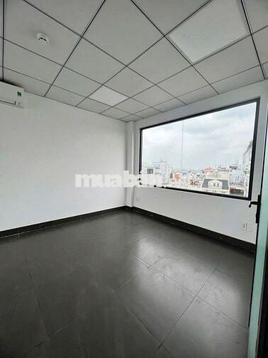 Cho thuê văn phòng mặt tiền đường Hoàng Văn Thụ, dt 100m²