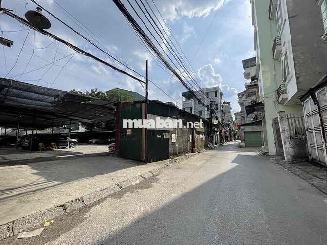 Hiếm! Nhà Vĩnh Hưng 36m²- dân xây- ô tô đỗ gần- giá tầm trung.