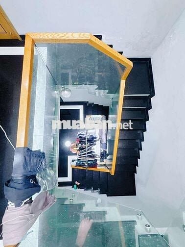 SÁT MT XÓM CHIẾU Q4- 5 LẦU- 57m2 - 6PN- CHỈ 8 TỶ NHỈNH