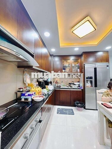 SÁT MT XÓM CHIẾU Q4- 5 LẦU- 57m2 - 6PN- CHỈ 8 TỶ NHỈNH