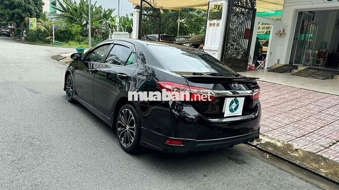 Toyota Corolla Altis 2016 2.0V - 128000 km