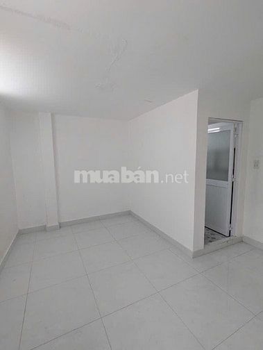 Nhà  gò vấp giá rẻ , Nguyễn Văn Nghi , ngang 5m dài 11m , HC đủ 