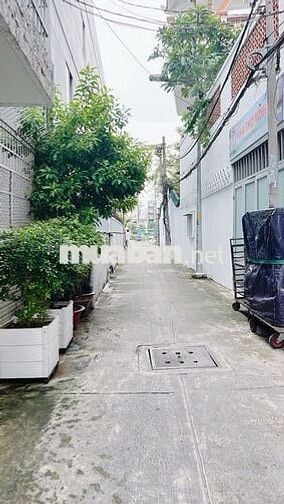 BẾN VÂN ĐỒN Q4- SÁT MT- 4 TẦNG- 27m2- 4PN- CHỈ 3 TỶ NHỈNH