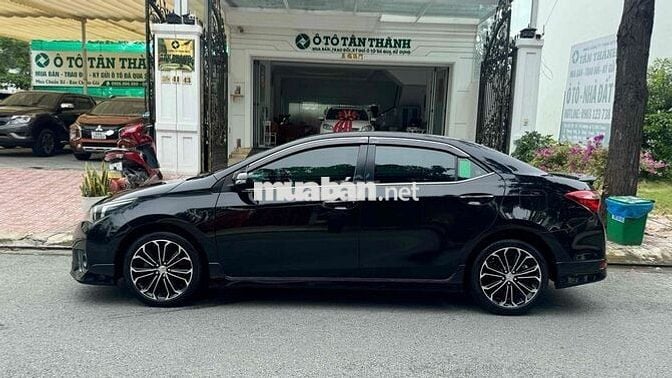 Toyota Corolla Altis 2016 2.0V - 128000 km