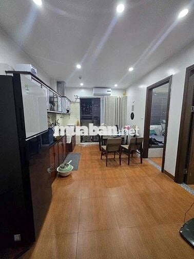 Bán chung cư Thịnh Liệt, Hoàng Mai. Giá 4.75 tỷ