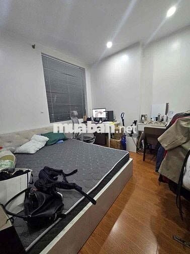 Bán chung cư Thịnh Liệt, Hoàng Mai. Giá 4.75 tỷ