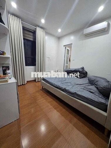 Bán chung cư Thịnh Liệt, Hoàng Mai. Giá 4.75 tỷ