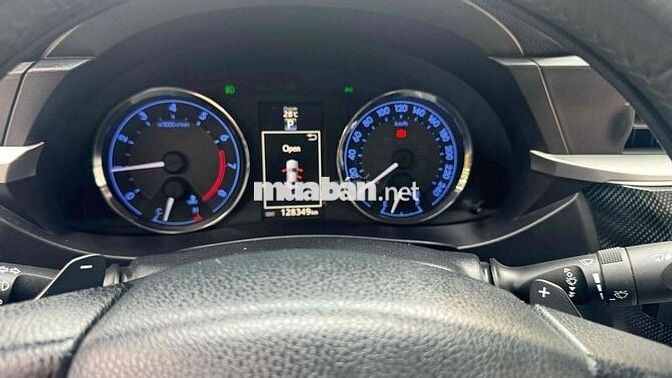 Toyota Corolla Altis 2016 2.0V - 128000 km