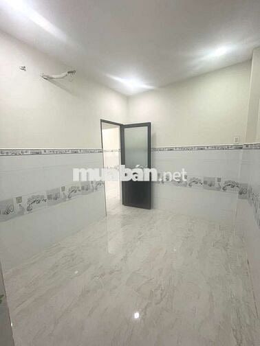 Bán Nhà 2 Tầng, 3PN Ngang 4m Kế Hẻm Xe Hơi Hoàng Quốc Việt Hơn 5 Tỷ TL