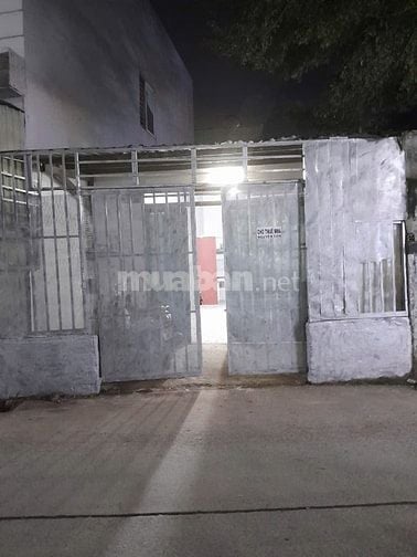 Cho thuê nhà nguyên căn mặt tiền - kế chợ Bình Thành, Quận Bình Tân 