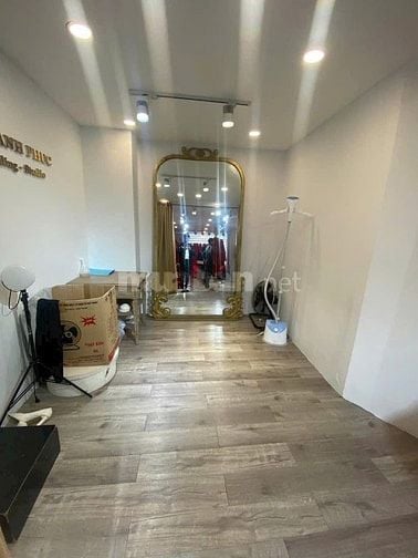 [Chính chủ] tôi cần bán toà MP, Bùi Thị Xuân, quận HBT, Dt 115 m, 8 T