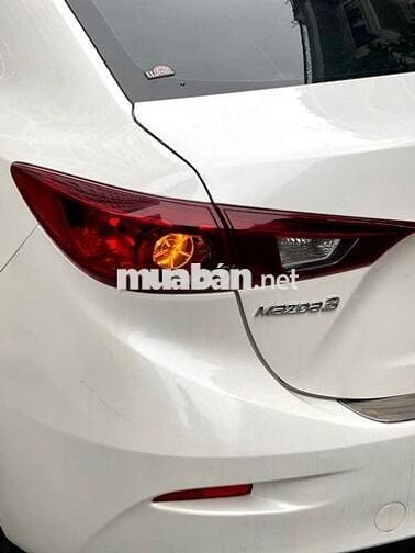 Mazda 3 sx 2015 số tự động màu trắng