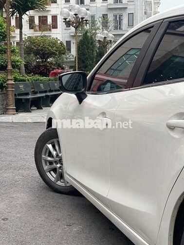 Mazda 3 sx 2015 số tự động màu trắng