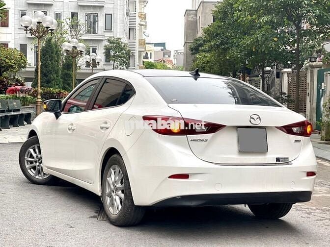 Mazda 3 sx 2015 số tự động màu trắng