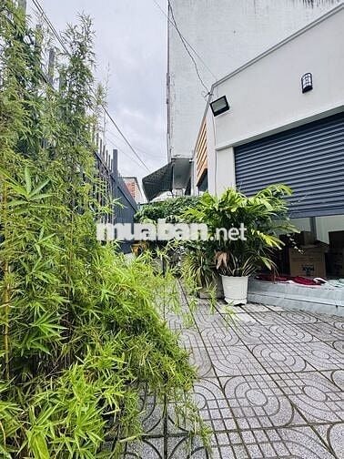 Bán nhà 8x13, cấp 4 gần Võ Văn Kiệt, Bình Tân giá 5,5 tỷ