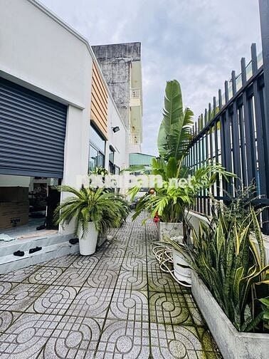 Bán nhà 8x13, cấp 4 gần Võ Văn Kiệt, Bình Tân giá 5,5 tỷ