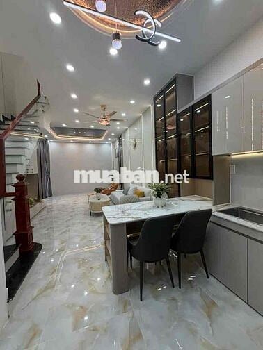 TRUNG TÂM GÒ  VẤP NHÀ MỚI ĐẸP Ở NGAY . DTSD 168 M2 -NHÀ 4 TẦNG VỚI 4PN